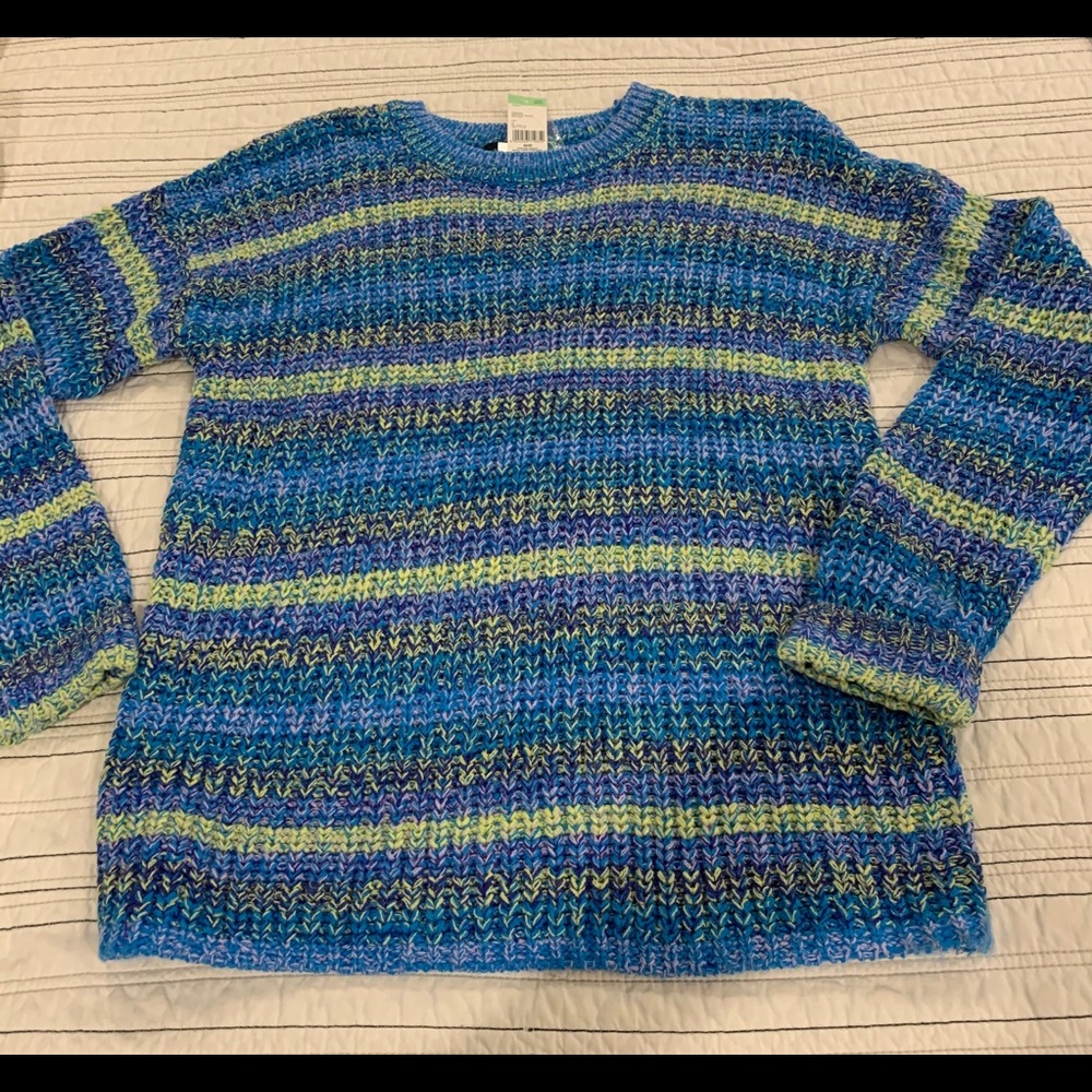NWT Sweater M (FINAL PRICE)